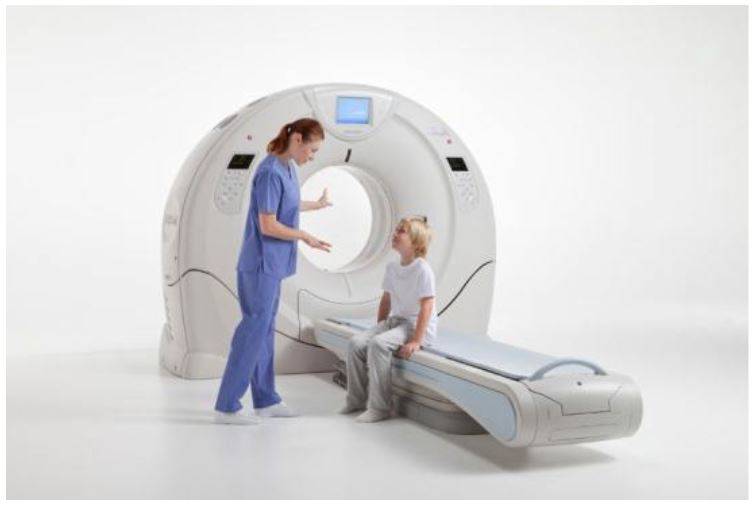 Детям компьютерную томографию коленного сустава выполняют только по строгим показаниям