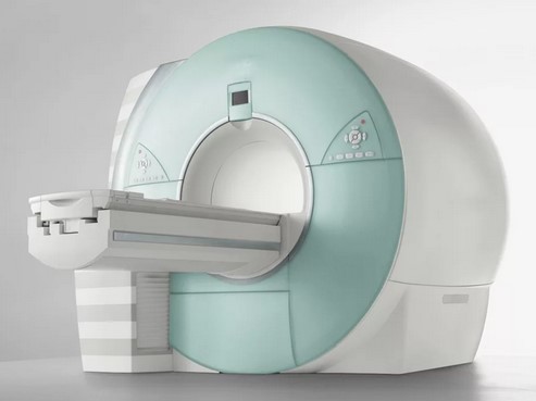 Магнитно-резонансный томограф закрытого типа