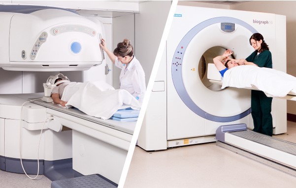 Слева представлен магнитно-резонансный томограф открытого типа, справа  - аппарат КТ